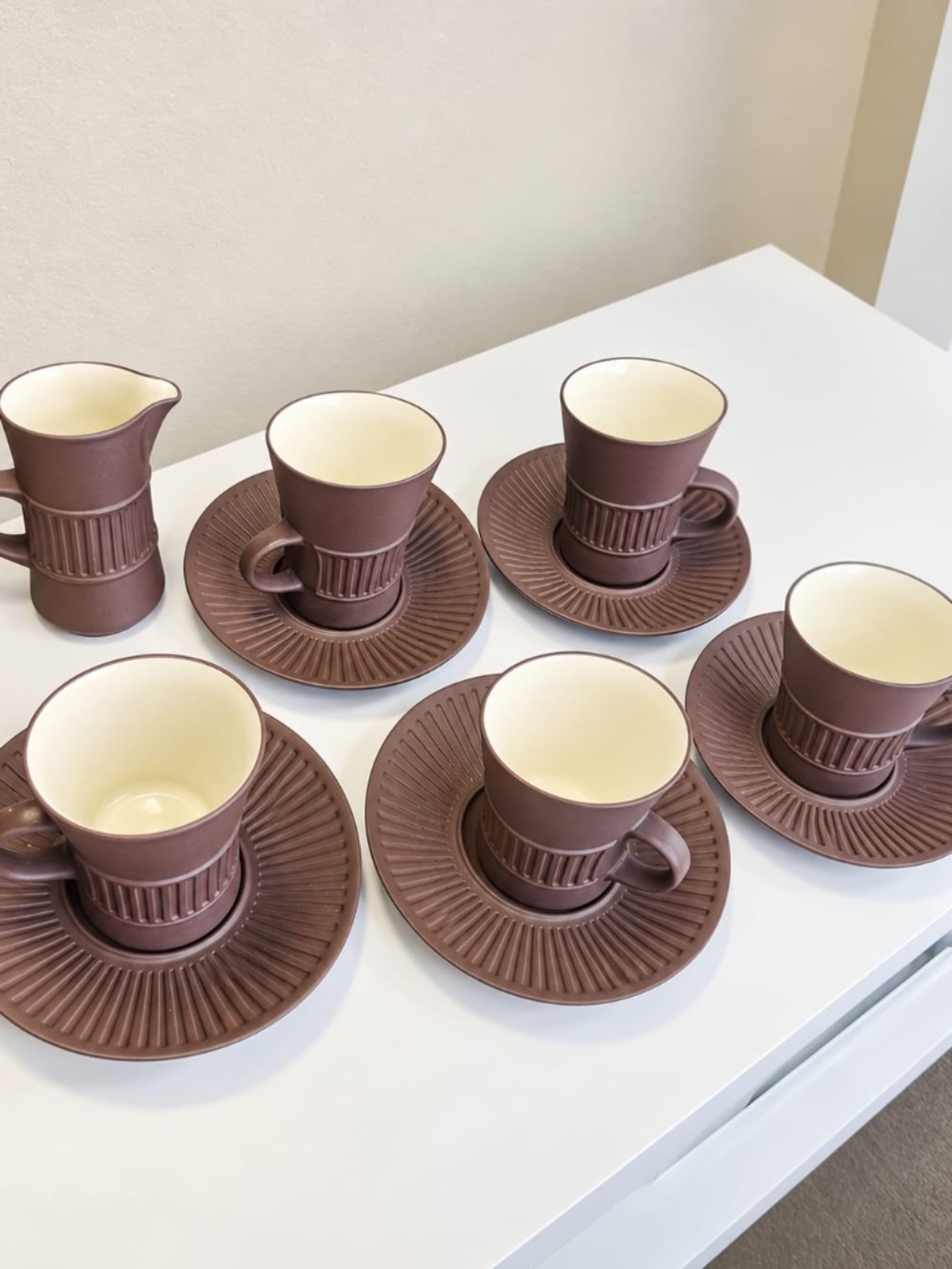 Coffee Set – 5 Cups, 5 Saucers & Creamer